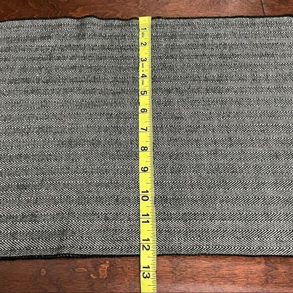 Cashmere Feel Black and White Herringbone Scarf With Fringe 100% Acrylic - Picture 8 of 11